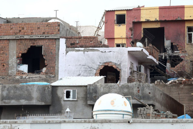 *Sur'dan sonra Nusaybin'de aynı yöntemde ısrar ediliyor.