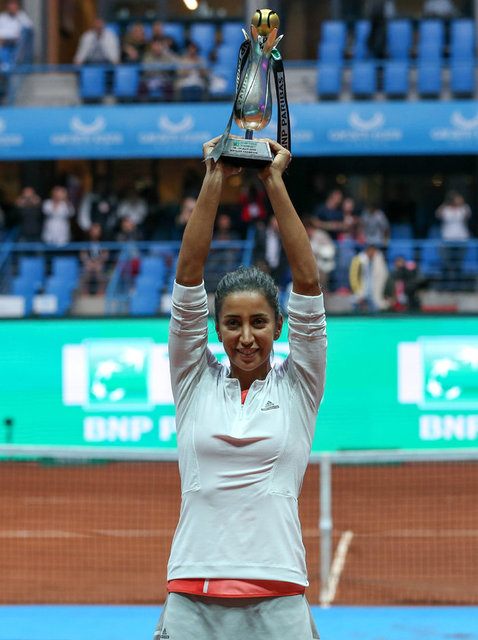 WTA sıralamasında 118 numara olan Çağla, ikinci sete iyi servis kullanarak başladı. İlk dört servis oyununda hata yapmayan milli tenisçi, 4. oyunda da rakibinin servisini kırdı.