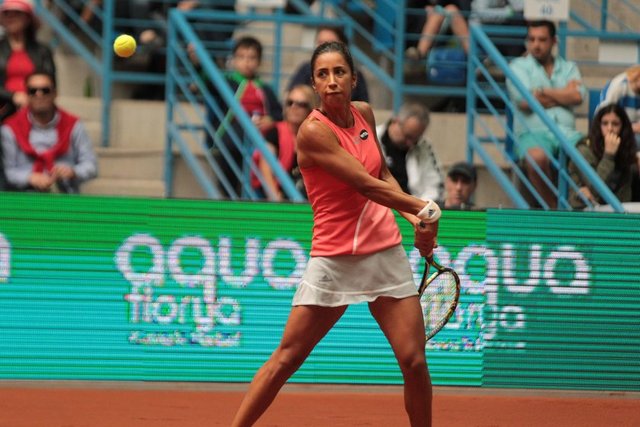 Şampiyonun belirleneceği son sete Çağla, seyircinin de desteğini alarak yine çok iyi başladı. Etkili servis kullanan Çağla, 4. oyunda da rakibinin servisini kırdı ve 3-1'lik üstünlük yakaladı.