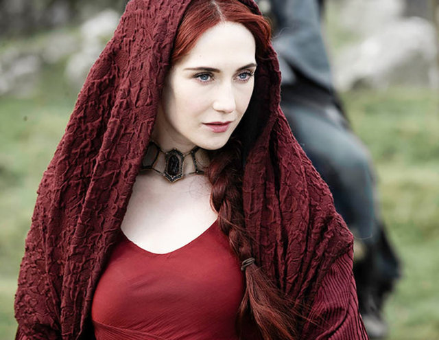 6 sezonun ilk bölümüne asıl damgayı ise 'Kızıl Kadın' vurdu.