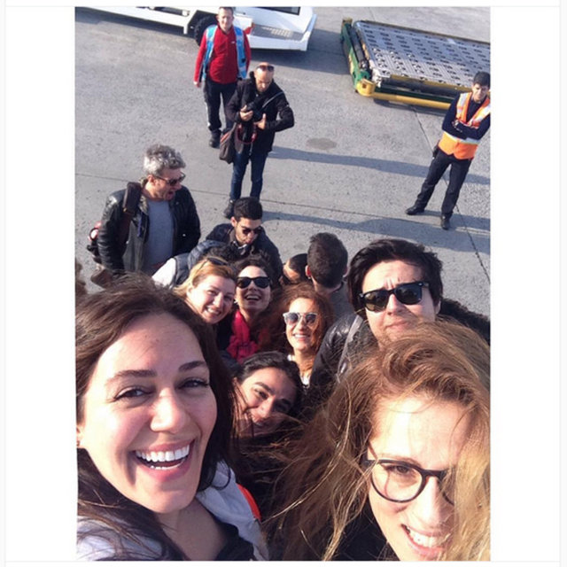 ÖZGE BORAK - O zaman biz kaçtık hadi baaaay baaaayyyyy