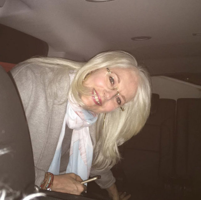 İşte Lady Gaga'nın "Annemi seviyorum. Her gün Anneler günü kutlamak gerekir" notuyla paylaştığı o fotoğraf...