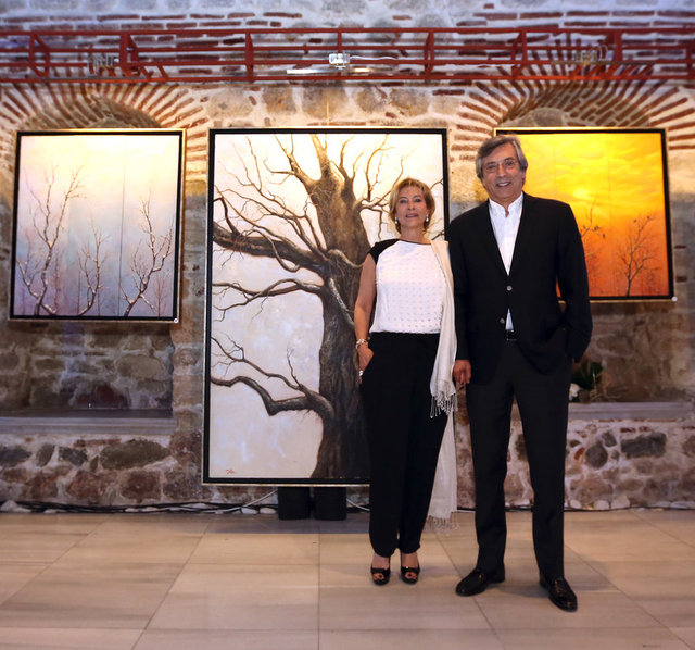 MURAT - GÜLÇİN ÖZAYDINLI