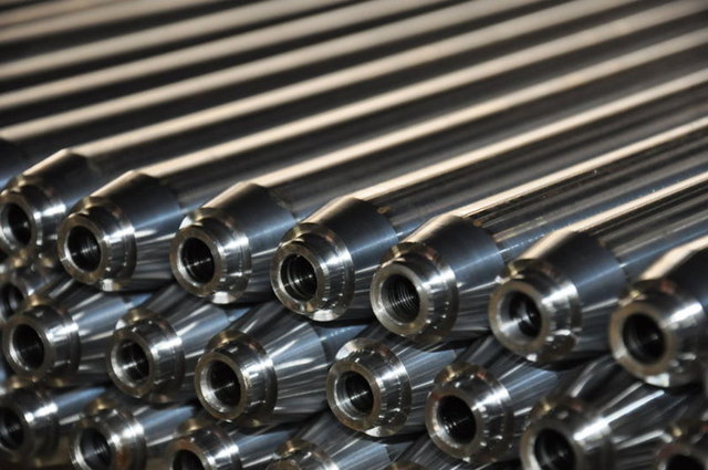 Fabrikada 1985 yılında MP-5, 1989 yılında 5,56 milimetre otomatik piyade tüfeği HK-33, 2007 yılında 7,62 milimetre Bora keskin nişancı tüfeği, 2009 yılında da Milli Piyade Tüfeği Projesi başladı.