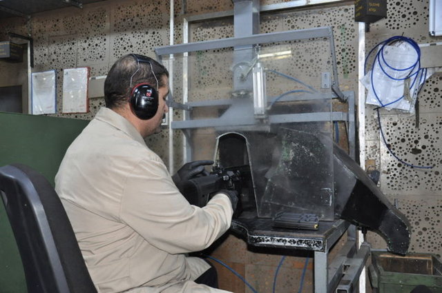 Fabrikada MPT-76'nın yanı sıra G-3 piyade tüfeği üretimi de sürüyor. Kenya'dan 10 bin adet G-3 siparişi alan fabrika, teslimatı bu ay içinde yapmayı planlıyor.