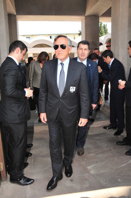 BÜLENT ECZACIBAŞI