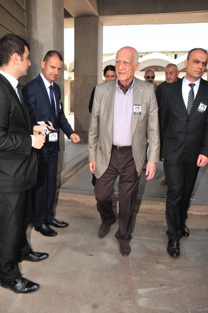 İNAN KIRAÇ 
