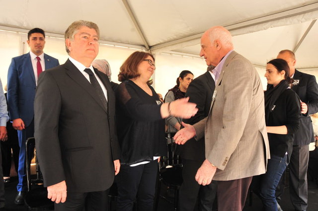 İNAN KIRAÇ 