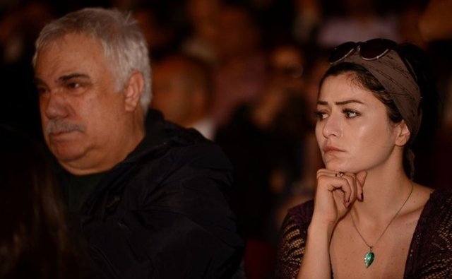 Düzenlenen programa sanat camiasından çok sayıda ünlü isim katıldı.