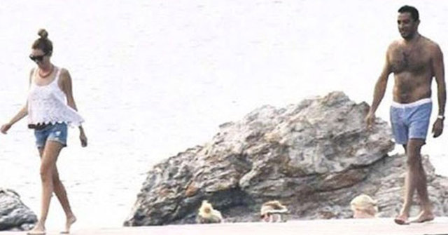 Düğünün ardından yapılan after partide sabahın ilk ışıklarına kadar eğlenen ekipten kalanlar uyumanın aksine sabah 07:00'de soluğu kumsalda aldı.