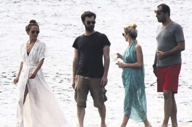 Düğün için gelip sabah uçağında dönenlerin otelden ayrılmasıyla otelde kalarak tatil yapanlar arasında Kıvanç Tatlıtuğ, Başak Dizer, Özge Özpirinçci, Burak Yamantürk, İlker Kaleli ve Burçin Terzioğlu çiftlerinin de bulunduğu birçok ünlü sima vardı.