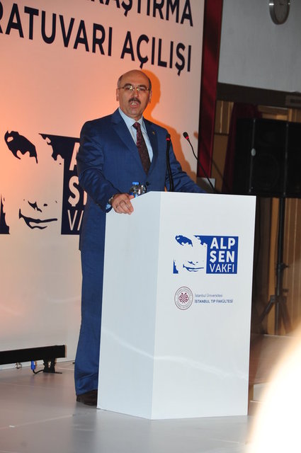 MAHMUT AK