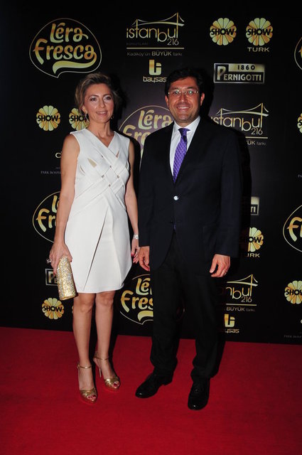ÖZLEM - MURAT HAZİNEDAR