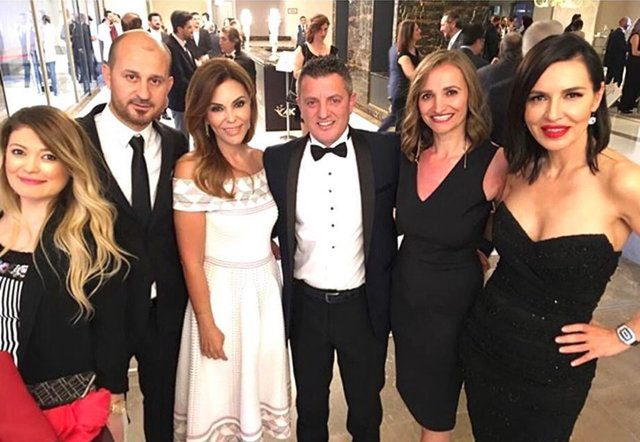 EBRU - REŞİT ÖZET, FERYAL GÜLMAN, REŞAT - MELTEM BALCIOĞLU, SİTARE AKDİLEK
