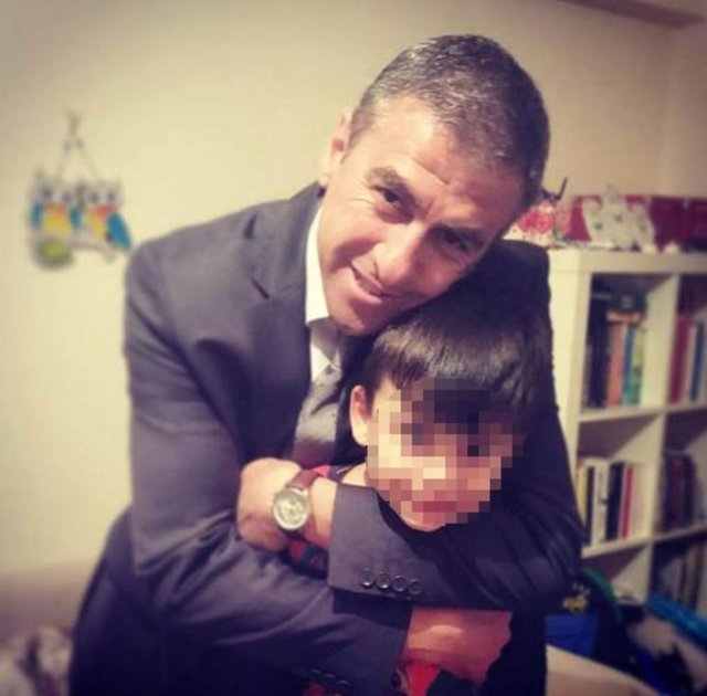 Öncelikle şu hususu belirtmek isterim, açıklamada geçen Eşref Çınar Hamzaoğlu, en başından itibaren şahsım tarafından tanınan ve nüfusuma kaydettirmiş olduğum oğlumdur. Doğduğu günden itibaren de oğluma karşı babalık görevlerimi elimden geldiği müddetçe en iyi şekilde yerine getirmiş bulunmaktayım.
