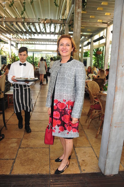 REVNA DEMİRÖREN