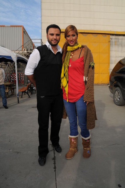 Son olarak 1998'de Çelik'in klibinde rol alan Şıkel, 18 yıl sonra ilk kez bir klip için kamera karşısına geçti.