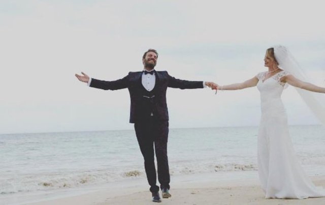 TOLGA KARELKalp bazen göze görünmez olanı görür, çünkü sadece kalp doğruyu görebilir. Göze görünmez olan şey esastır...