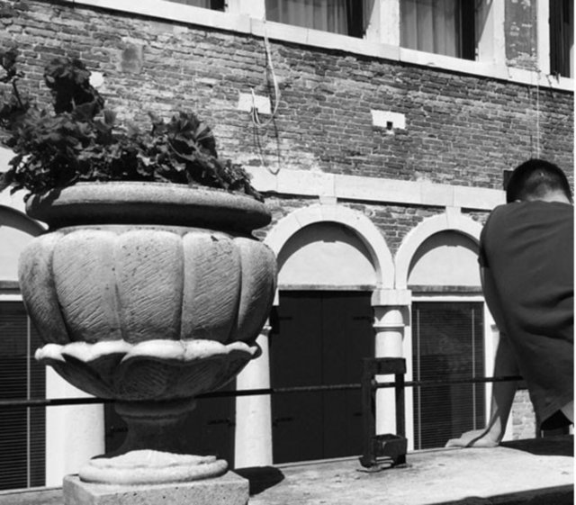 İREM DERİCİLider Şahin'in annesi Didem Şahin'in olay yaratan sözlerine inat İrem Derici sevgilisinin arkadan görüntüsünü yayımlayarak adeta nispet yaptı. Derici fotoğrafın altına 'uyu aşkım' notunu düştü. Ünlü popçunun bu fotoğrafına yorum ve beğeni yağdı.