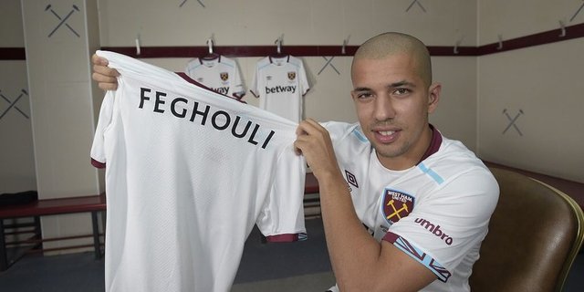 SOFIANE FEGHOULIValencia > West Ham United (Bonservissiz)