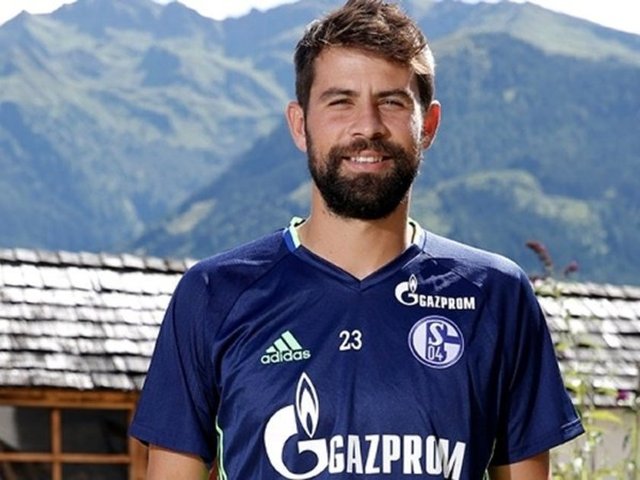 COKESevilla > Schalke 04 (4 milyon €)