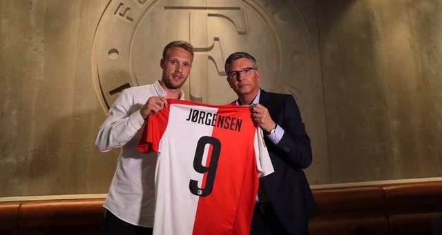 NICOLAI JORGENSENCopenhag > Feyenoord (670 bin €)