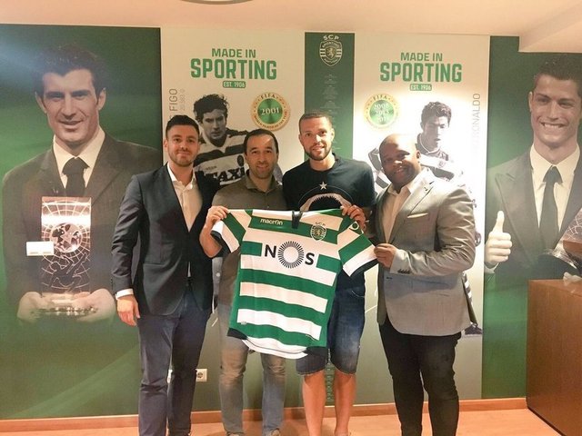 LUC CASTAIGNOSEintracht Frankfurt > Sporting Lizbon (2.5 milyon €)