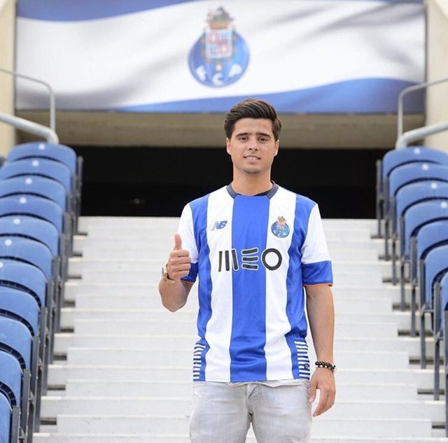 JOAO TEIXEIRALiverpool > Porto (Bonservissiz)