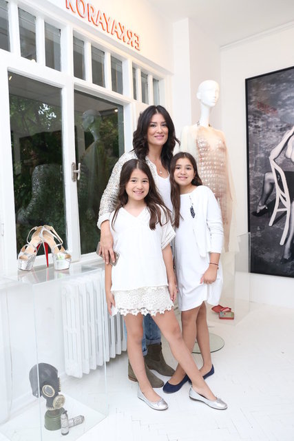 NAZLI KEÇİLİ, SAHARA, NAZENİN ÖZTARHAN