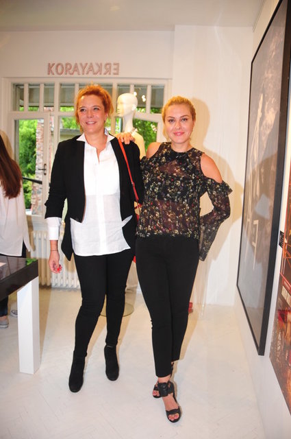ASLI TÜMEN, ESRA DİNÇKÖK