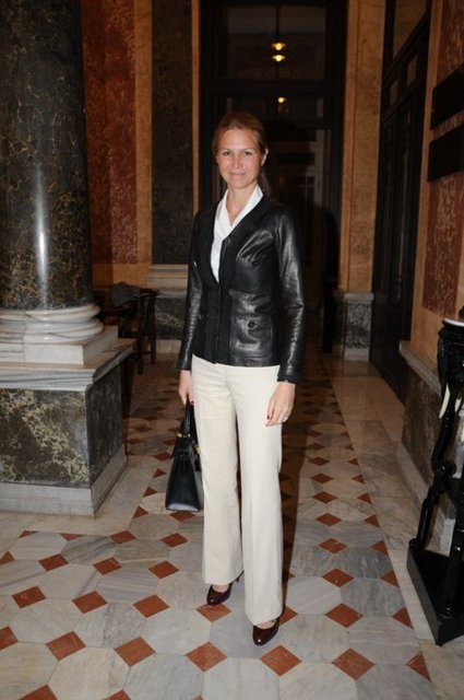 TANSA EKŞİOĞLU