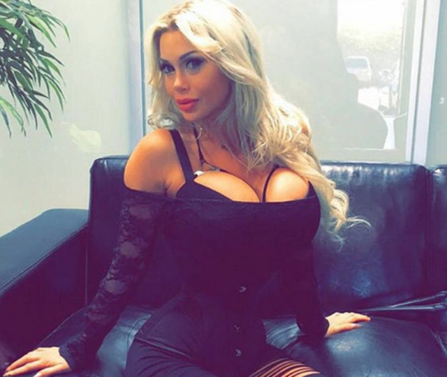 HT MAGAZİN / Serkan ÖZTÜRK - Hayranı olduğu çizgi film karakteri Jessica Rabbit'e benzemek için 17 estetik ameliyat geçiren Pixee Fox, nam-ı diğer 'Canlı Barbie', kendini Türk hekimlere emanet edecek!