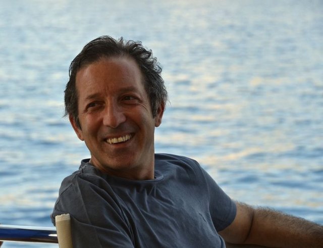 EMİR KUNT