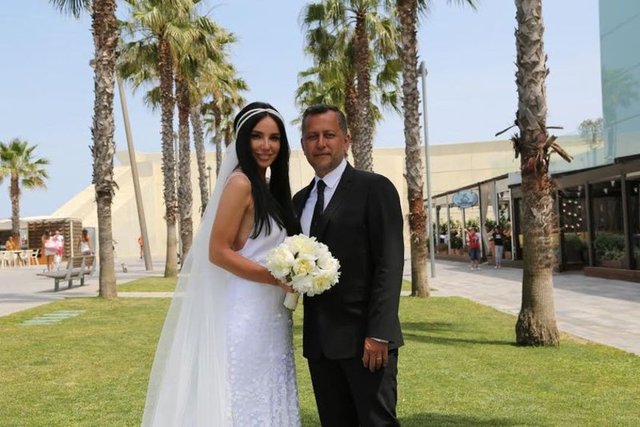 Fiziksel özellikleri ve tarzlarıyla 'İnsanoğlu çift yaratılmış' sözünü ispatlayan Gülşen, Ozan Çolakoğlu, Gonca Vuslateri, Esra Dermancıoğlu, Okan Yalabık ve Çağla Demir gibi isimler, benzerlikleriyle hem güldürüyor hem şaşırtıyor 