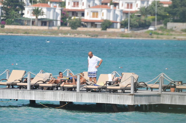 GÖKHAN ÇARMIKLI - BAHAR TANGIR
