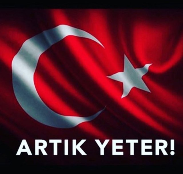Işın Karaca - İçimiz dışımız ölüm mü olacaktı!! Başımız sağ olsun!!! Artık tüm bu saldırılar, ölümler, ayrılıklar, düşmanlıklar son bulsun! Yeter. -  