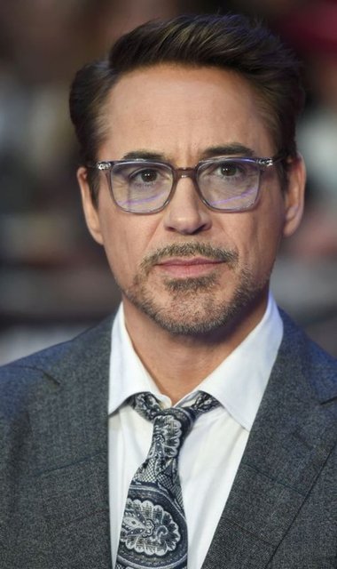 5 Robert Downey, Jr. 3,943 milyar dolar