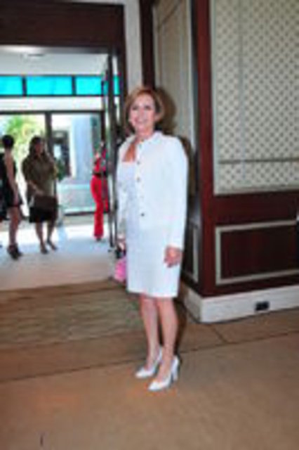 REVNA DEMİRÖREN