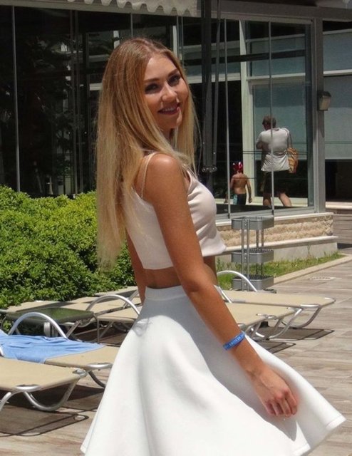 Minsk'te 19 Haziran'da yapılan ve üniversite öğrencisi Polina Borodacheva'nın birincilik tacı giydiği 'Miss Belarus 2016'nın ikincisi olan top model Ekaterina Savchuk, yarışma ödülü bir haftalık tatil için Kuşadası'ndaki 5 yıldızlı bir otele misafir oldu.