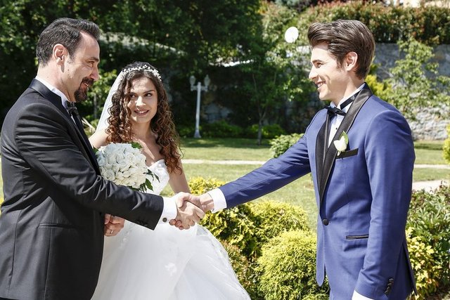 Gülümse Yeter 1. Bölüm Fotoğrafları