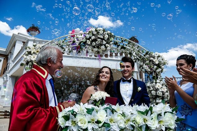 Gülümse Yeter 1. Bölüm Fotoğrafları