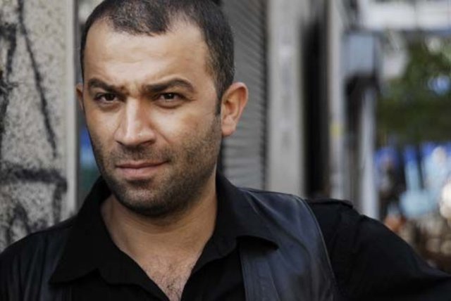 Şevket Çoruh, saç ektirerek kellik sorunundan kurtuldu.