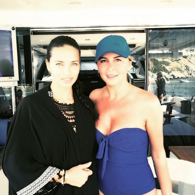 ADRIANA LIMA, AYLİN YILMAZ