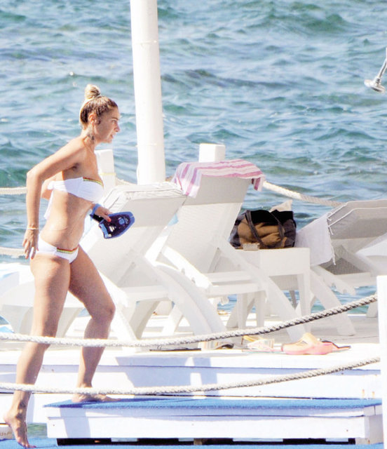 Nuri ALTUNTAŞ/HABERTÜRK MAGAZİNYeni albümü 'Mürekkep'le adından söz ettiren popçu Sıla, Bodrum'da bikinili görüntülendi