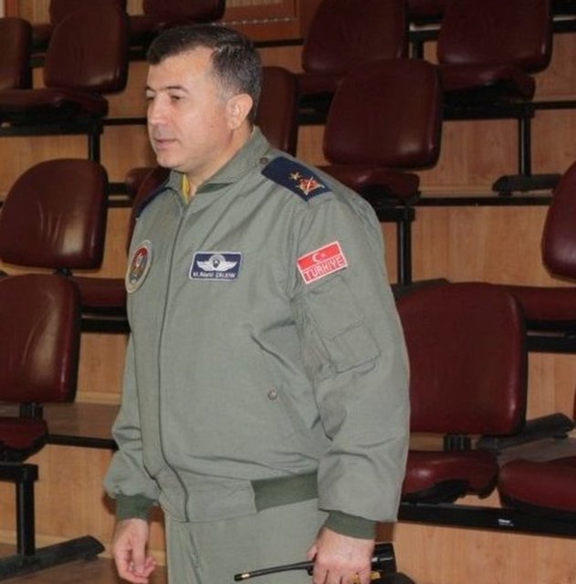 6. Ana Jet Üs Komutanı Hava Pilot Tuğgeneral Mustafa Rüştü Çelenk