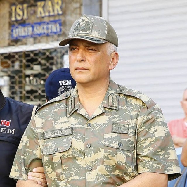 İstihkam Okulu ve Eğitim Merkezi Komutanı Tümgeneral Osman Nadir Saylan