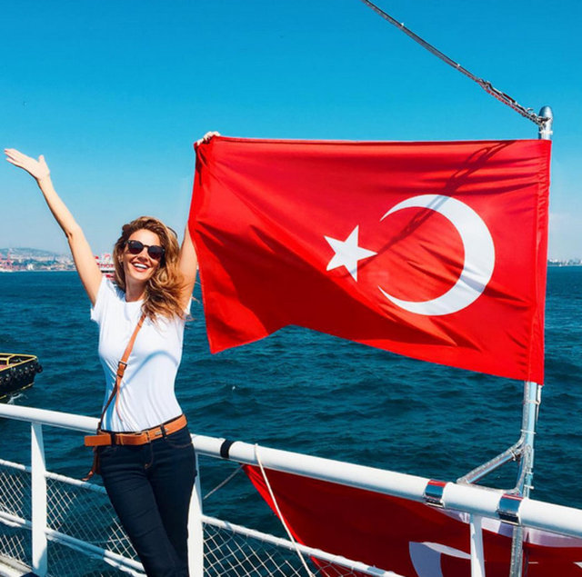 TÜLİN ŞAHİNTek millet. Tek yürek