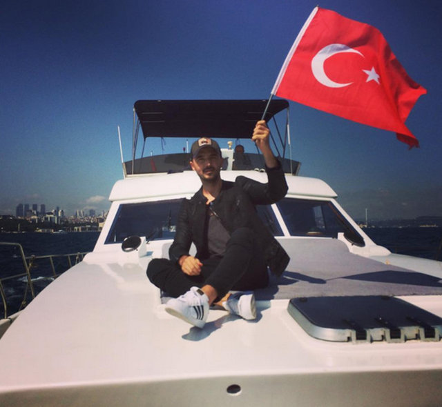 GÖKHAN ÖZEN - Sen ben yok. TÜRKİYE var