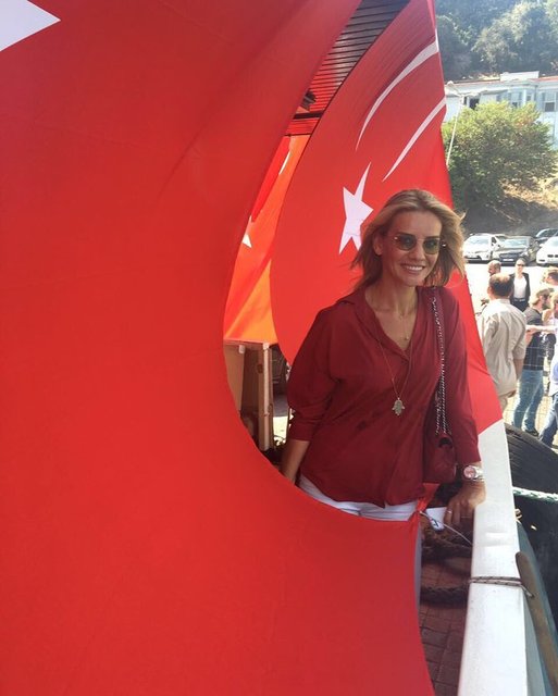 ESRA EROL - Biirlikte çok güzeliz