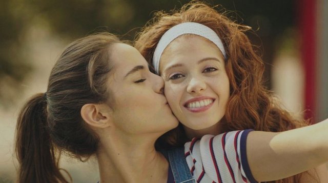 Arkadaşlar İyidir'den ilk fotoğraflar